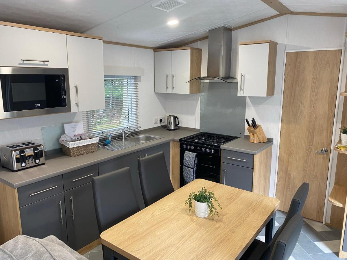 Вилла 16 Leaf Lane Country Retreat Newton on the Moor Экстерьер фото