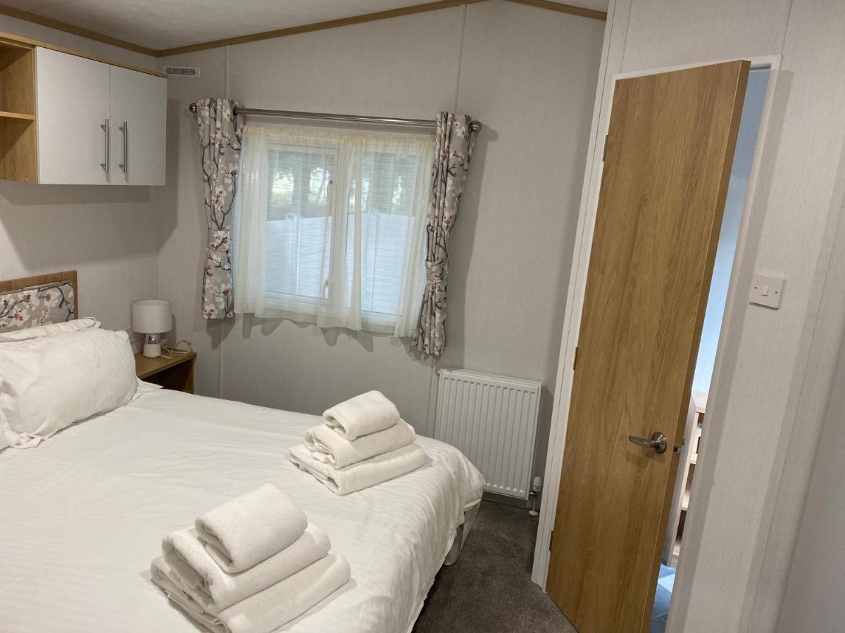 Вилла 16 Leaf Lane Country Retreat Newton on the Moor Экстерьер фото