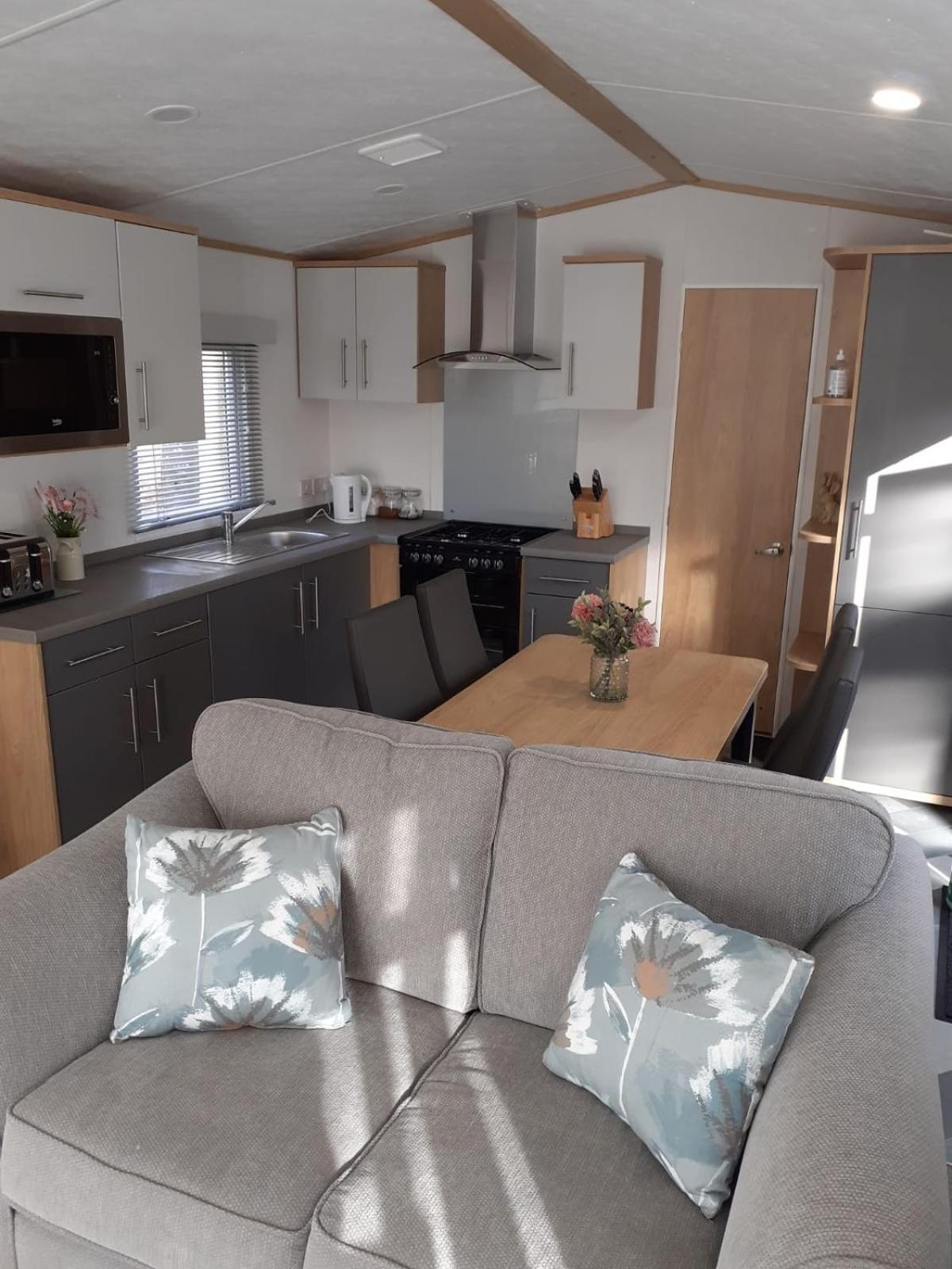 Вилла 16 Leaf Lane Country Retreat Newton on the Moor Экстерьер фото